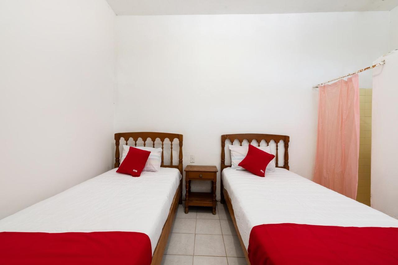 Oyo Hotel Las Palmas Cuyutlan Manzanillo Extérieur photo