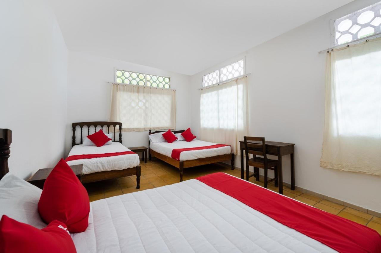 Oyo Hotel Las Palmas Cuyutlan Manzanillo Extérieur photo