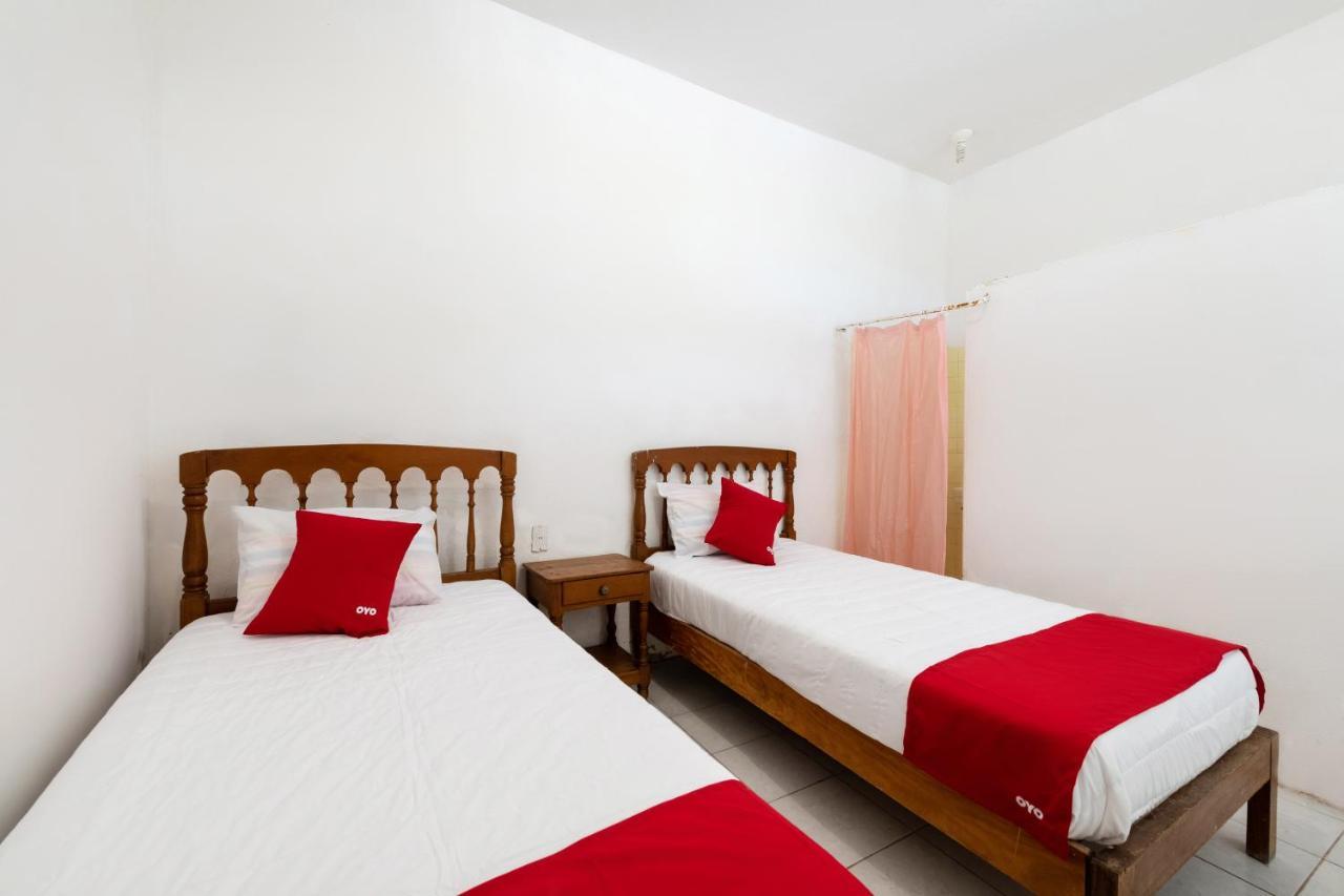 Oyo Hotel Las Palmas Cuyutlan Manzanillo Extérieur photo