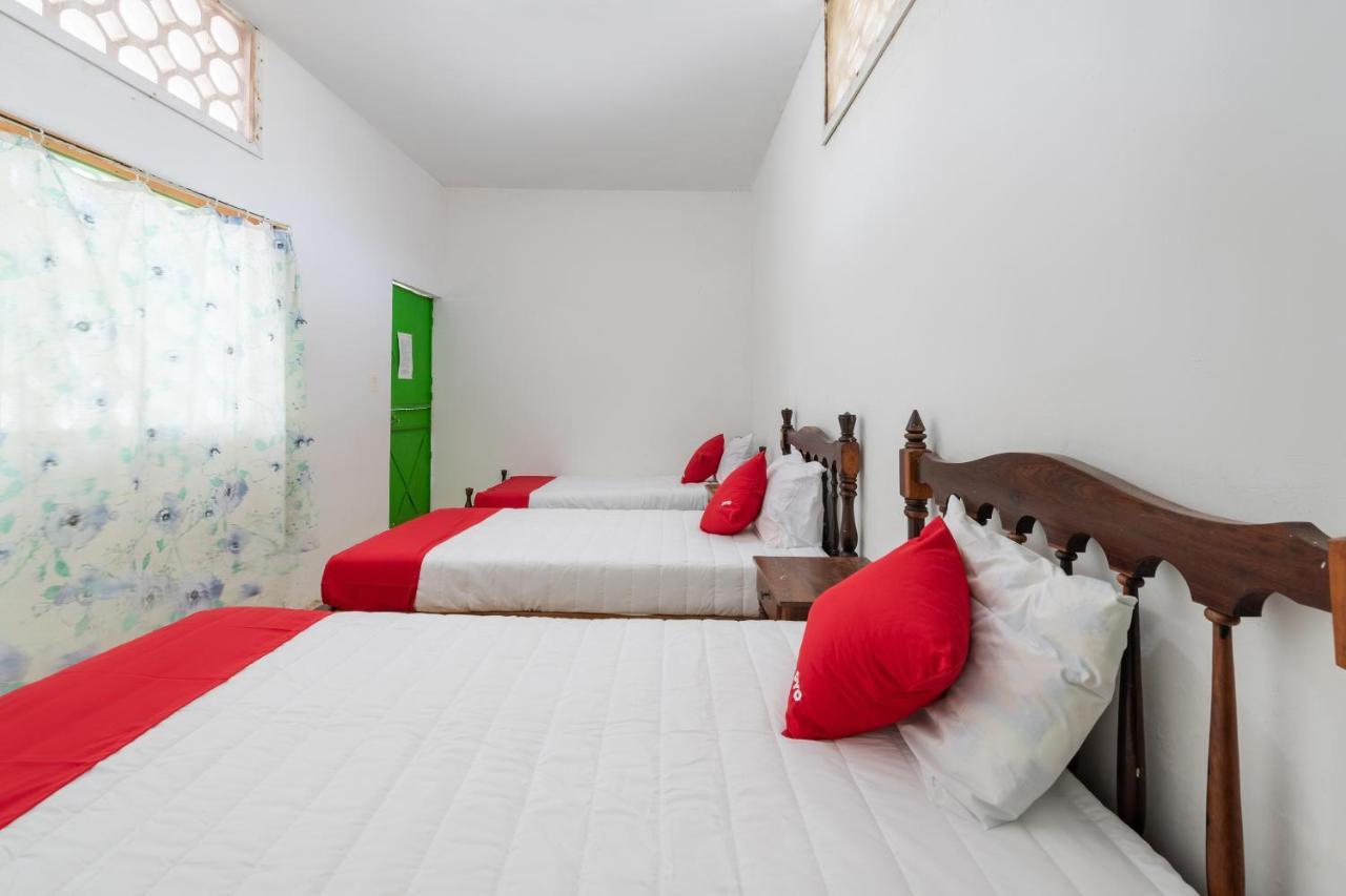 Oyo Hotel Las Palmas Cuyutlan Manzanillo Extérieur photo